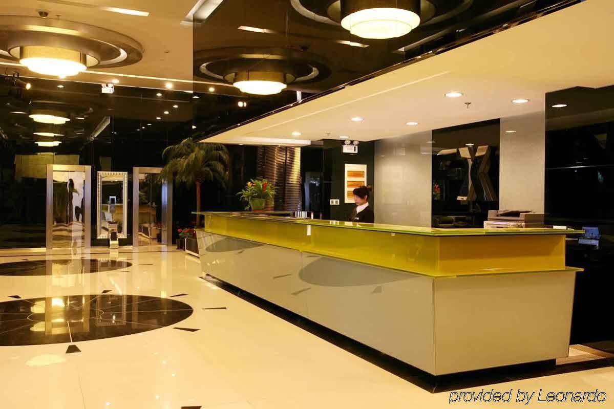 Ji Hotel Shanghai Lujiazui South Pudong Road 외부 사진